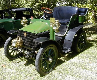 Wolseley
                      1902