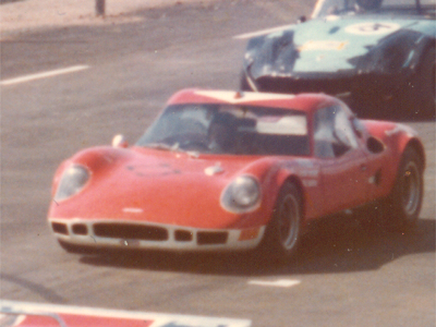 Chevron
                      B8